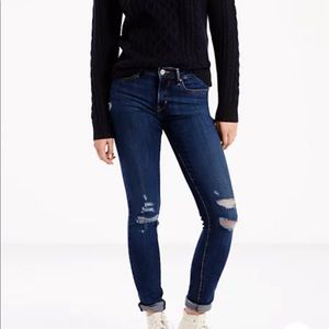Levi’s 711 skinny jeans size 0 .